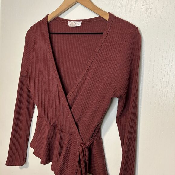 Glance Womens Burgundy Ribbed Wrap Top with Peplum Hem B40 - Picture 4 of 6